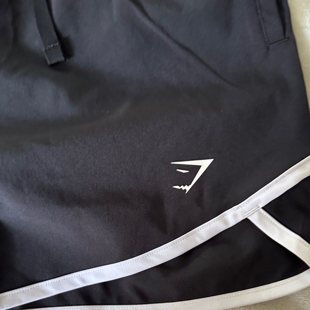 NWOT - Gymshark woman’s Black Athletic Shorts size small - Picture 12 of 12